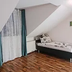 Citywohnung Mit Schlafgalerie Bis Zu 6 Gaeste Direkt Im Stadtzentrum Lejlighed Neuwied