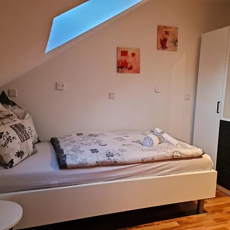 Citywohnung Mit Schlafgalerie Bis Zu 6 Gaeste Direkt Im Stadtzentrum * Neuwied