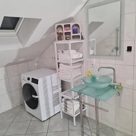 Citywohnung Mit Schlafgalerie Bis Zu 6 Gäste Direkt Im Stadtzentrum * Neuwied