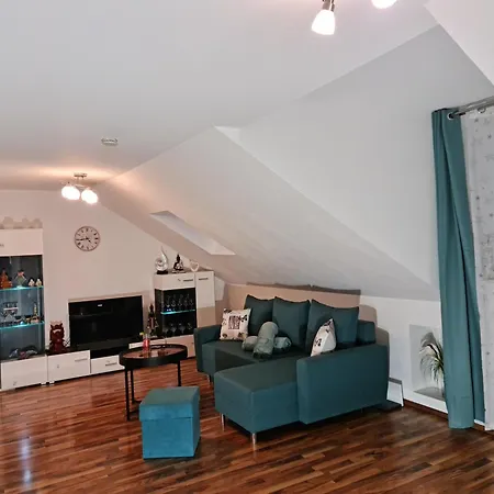 Apartment Citywohnung Mit Schlafgalerie Bis Zu 6 Gäste Direkt Im Stadtzentrum Neuwied