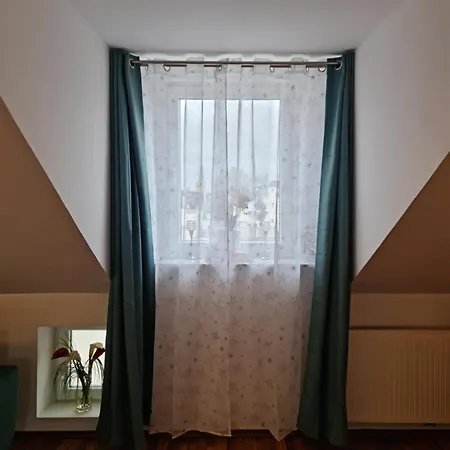 Citywohnung Mit Schlafgalerie Bis Zu 6 Gäste Direkt Im Stadtzentrum *