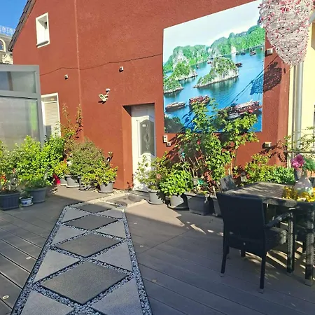Citywohnung Mit Schlafgalerie Bis Zu 6 Gaeste Direkt Im Stadtzentrum