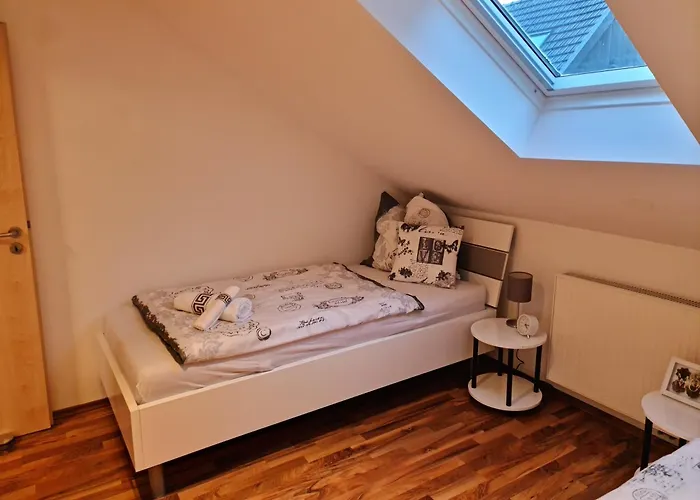 Citywohnung Mit Schlafgalerie Bis Zu 6 Gaeste Direkt Im Stadtzentrum アパート