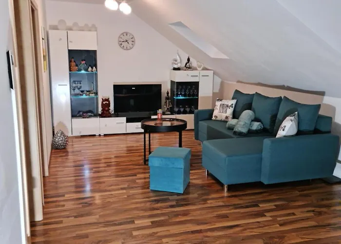 Citywohnung Mit Schlafgalerie Bis Zu 6 Gaeste Direkt Im Stadtzentrum