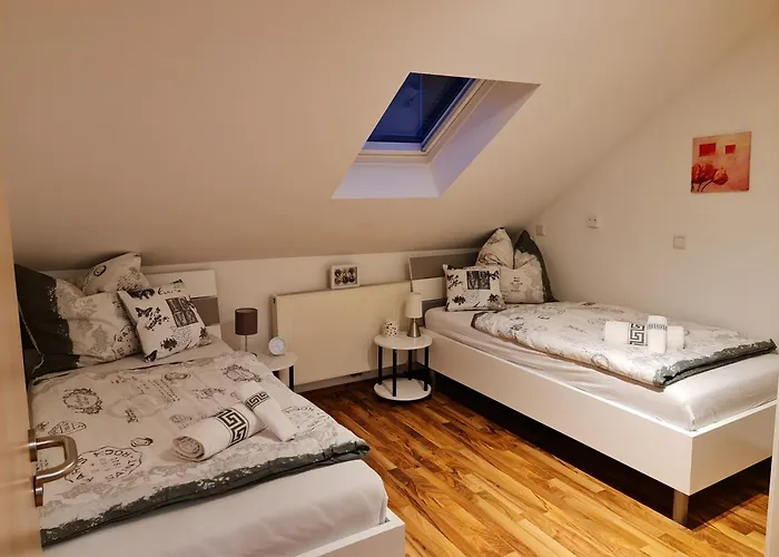 Citywohnung Mit Schlafgalerie Bis Zu 6 Gaeste Direkt Im Stadtzentrum Neuwied