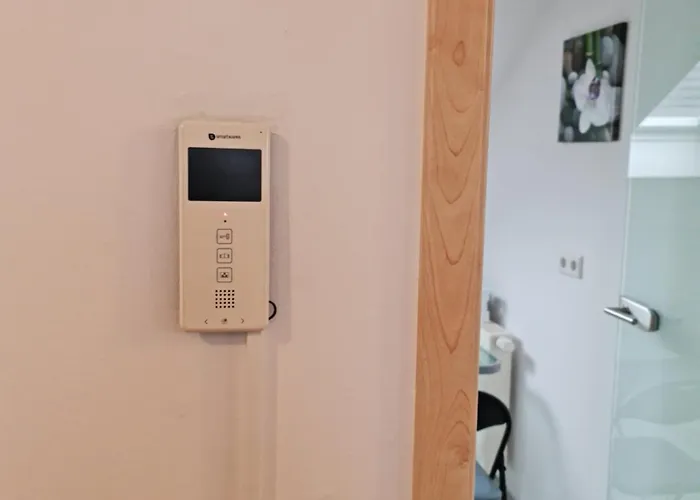 Apartment Citywohnung Mit Schlafgalerie Bis Zu 6 Gaeste Direkt Im Stadtzentrum Neuwied