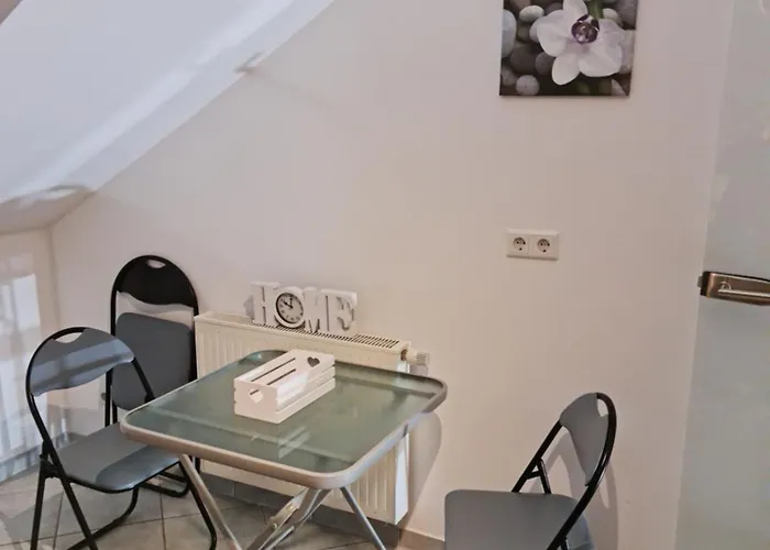 Citywohnung Mit Schlafgalerie Bis Zu 6 Gaeste Direkt Im Stadtzentrum Apartment